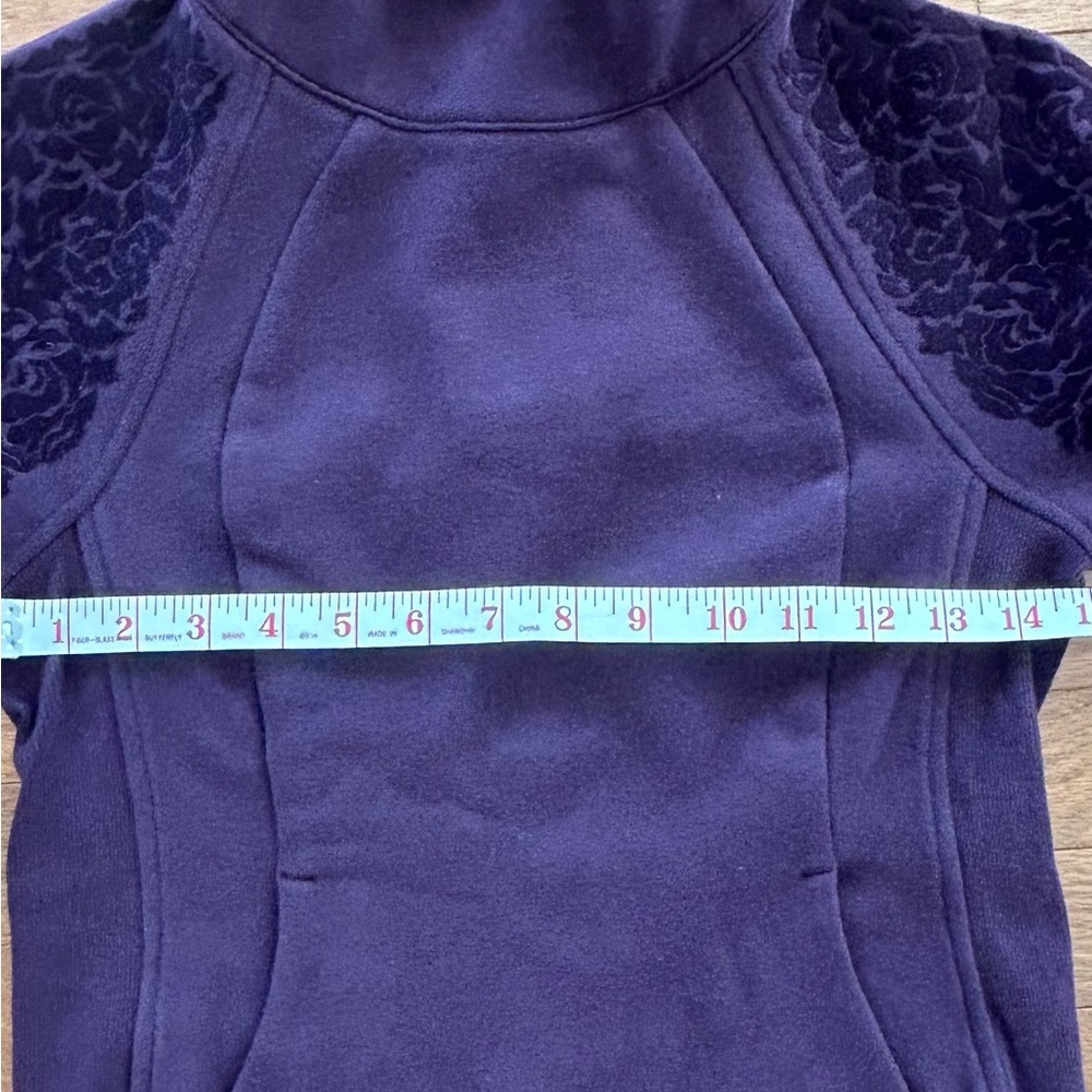 Lululemon pullover  Small - Picture 6 of 6